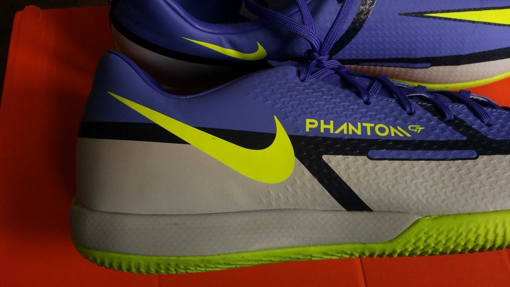 NIKE Phantom GT2 Academy IC Размер EUR 43 / UK 8 за зала 112-13-S