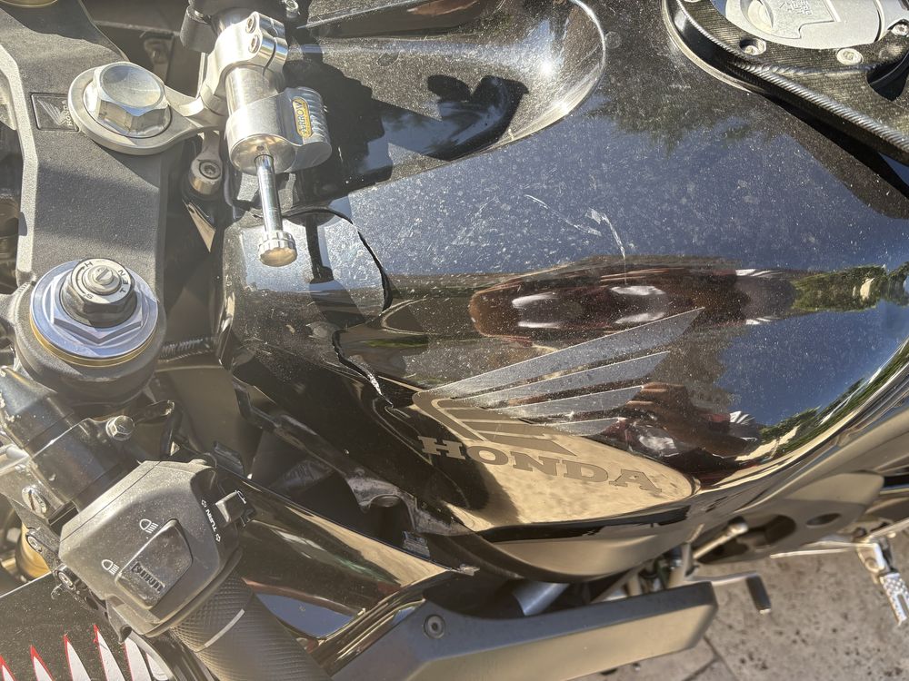 Honda cbr 600rr avariat