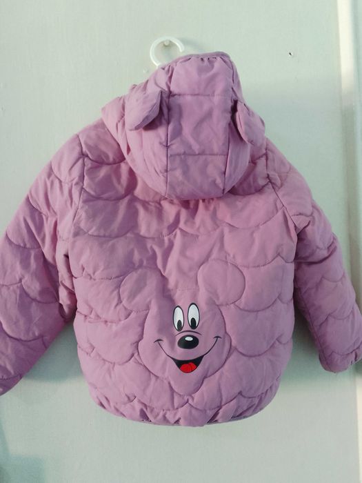 Kuzgi -qishki kurtka. Qiz va o'gil bolaga bo'ladi