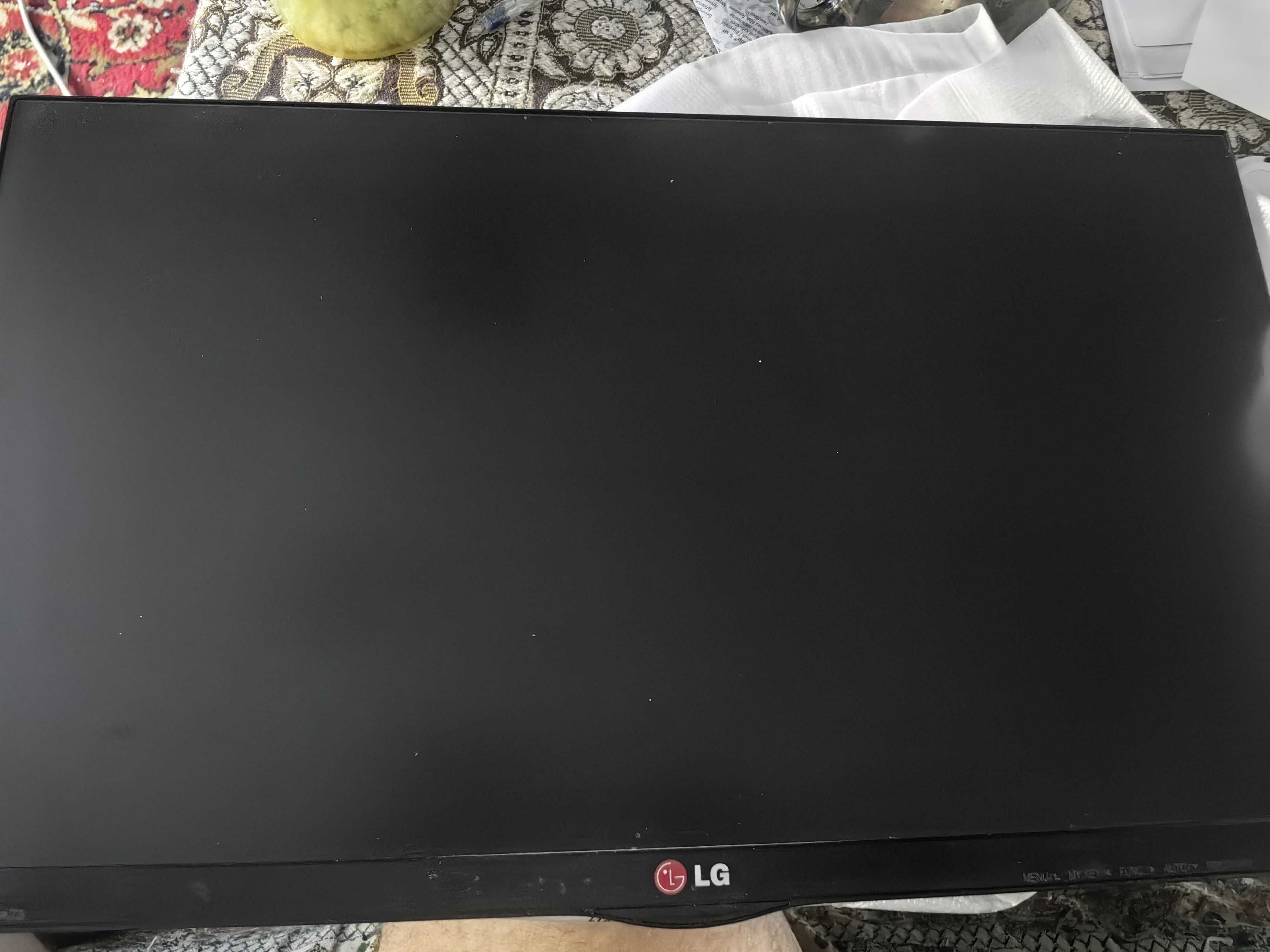 Lg flatiron 23' led