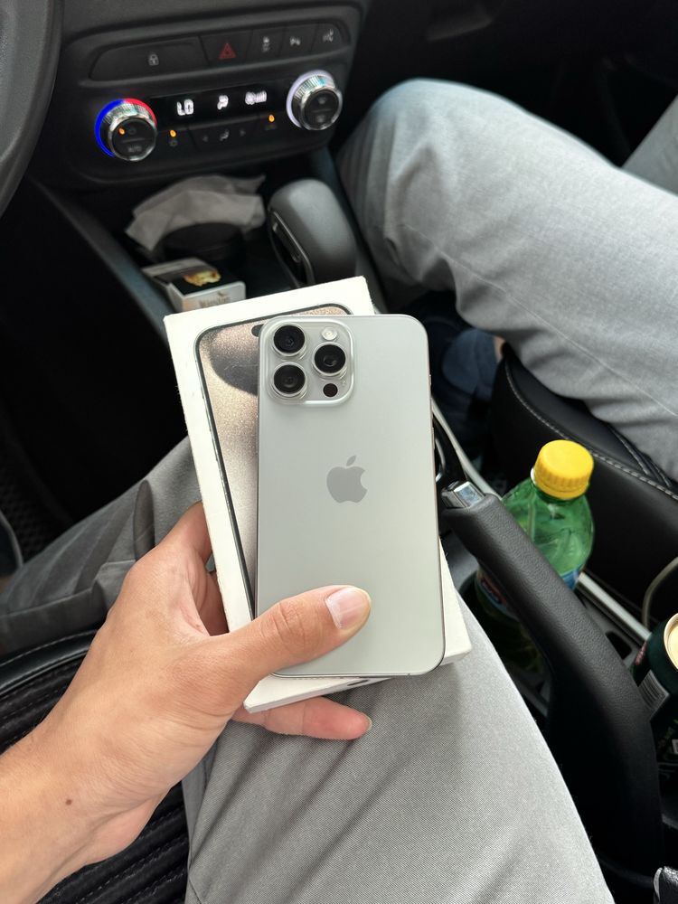 iPhone 15 Pro Max Natural Titanium