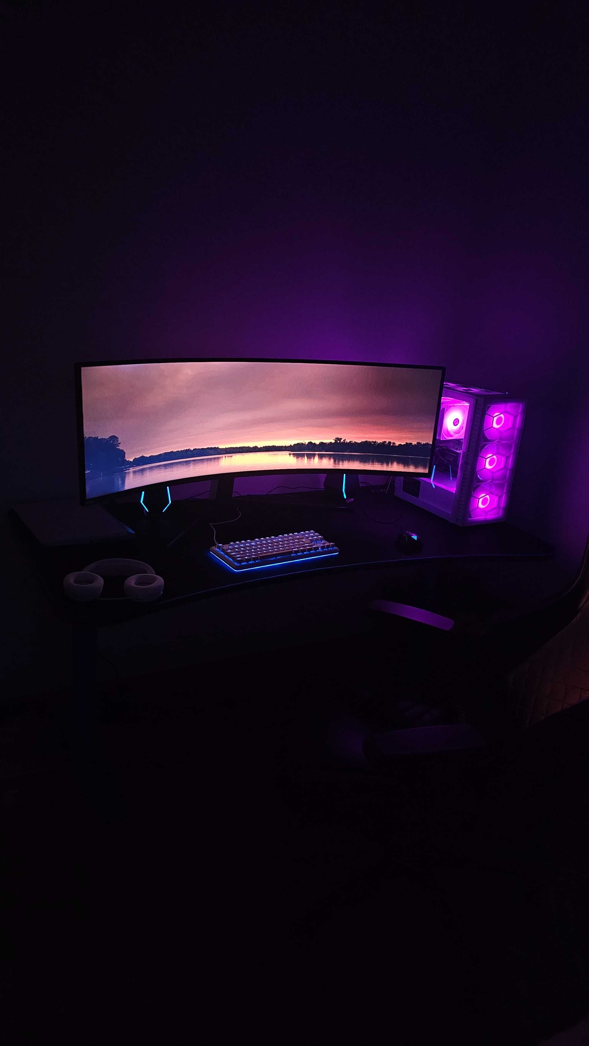Монитор Samsung Odyssey G9 – 49" QHD, 240Hz, 1000R