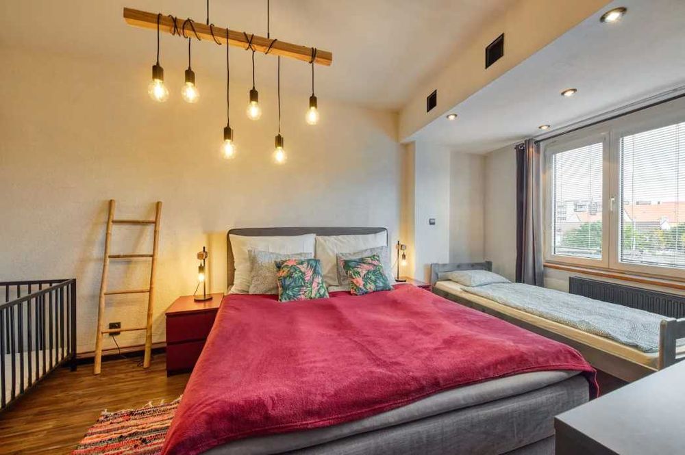 Дава се под наем Тристаен апартамент в Пловдив, Западен - 93 кв.м за 382.5 € - Снимка #2