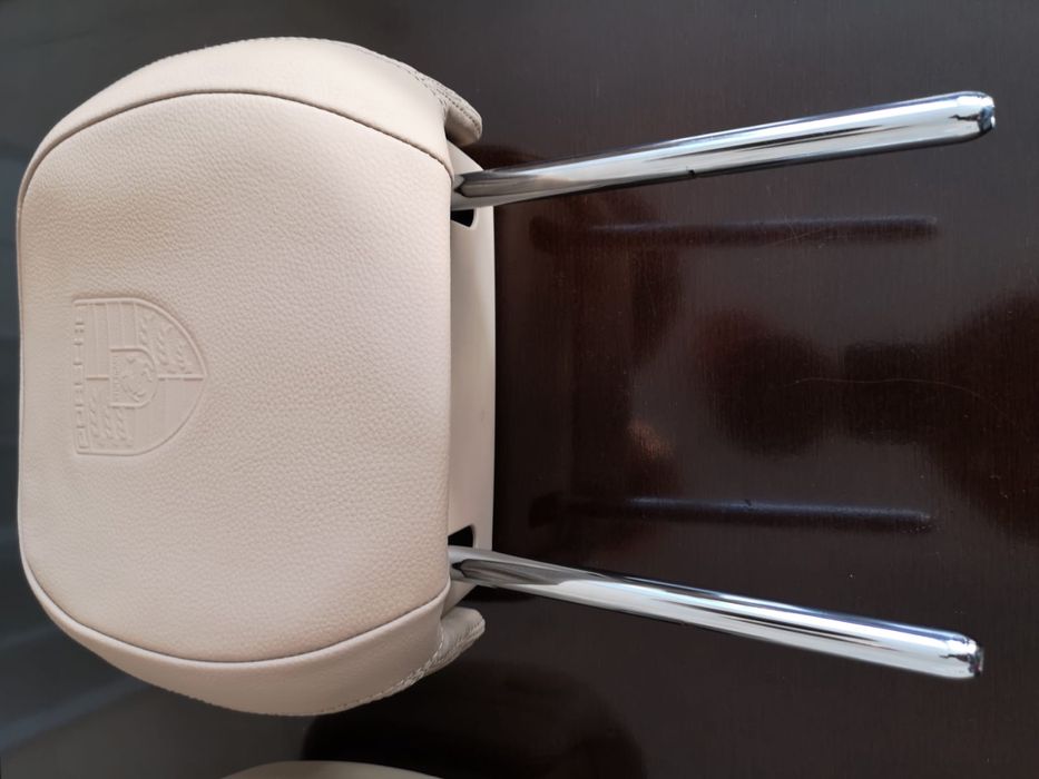 Vand tetiere originale Porsche Macan