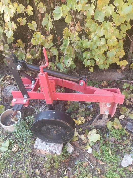 Плуга е чисто нов ! Ремарке за фреза