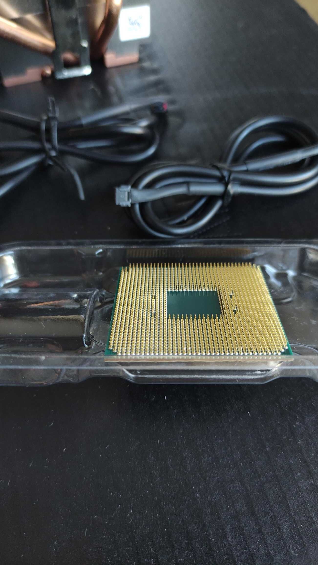 AMD Ryzen 7 2700X + Wraith Prism LED Cooler