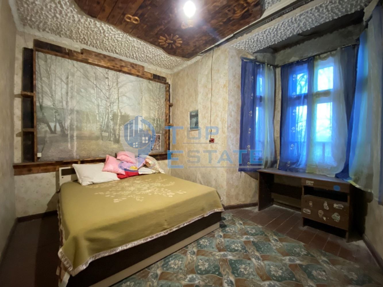 Двуетажна тухлена къща в кв. Гарата, гр. Горна Оряховица, област Вели