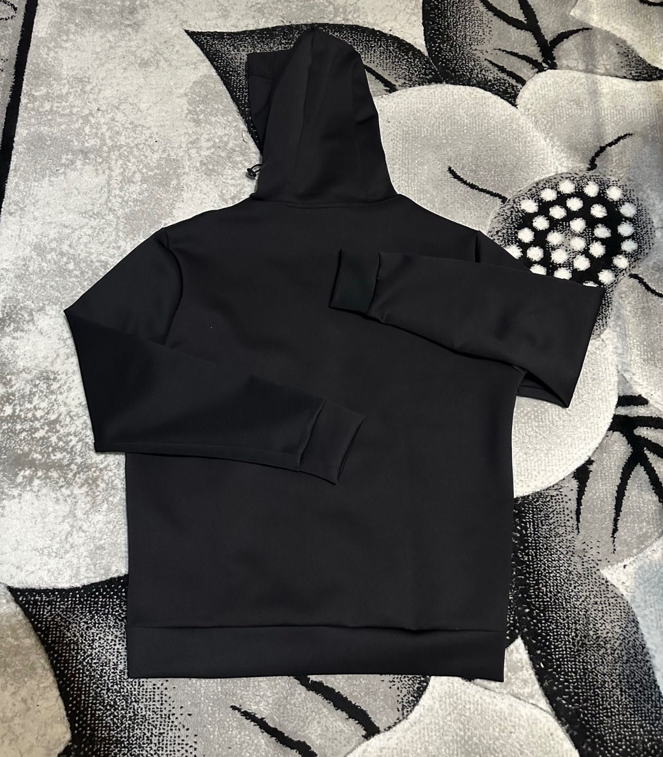 Мъжки екип на PRADA