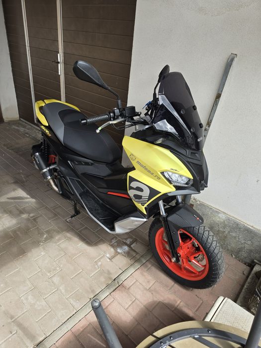 Vand Aprilia SR GT 125 28km (nou)