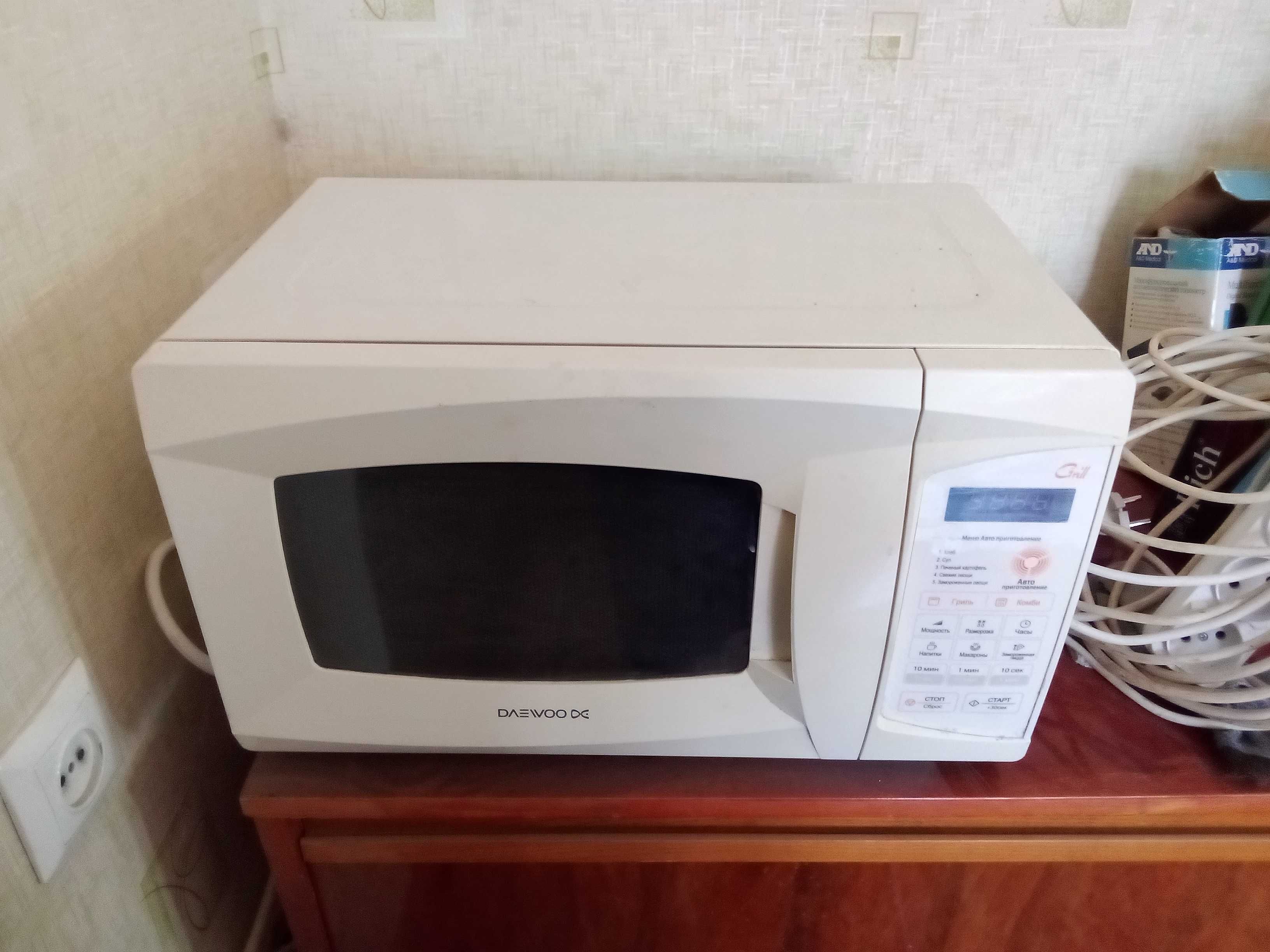 Продам микроволновую печь