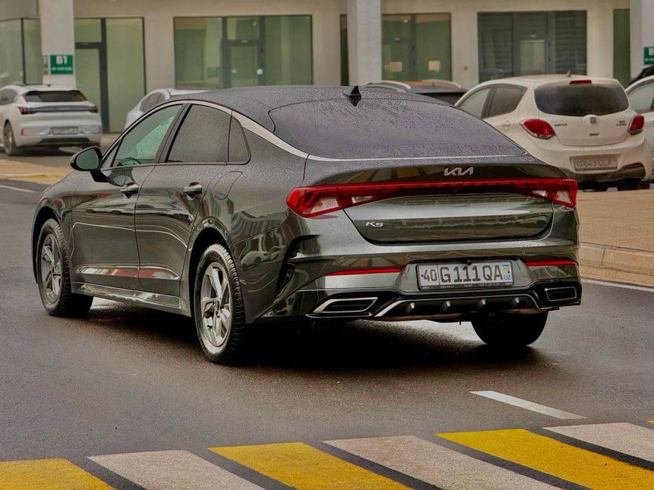 Kia K5 koja salon srocno sotiladi