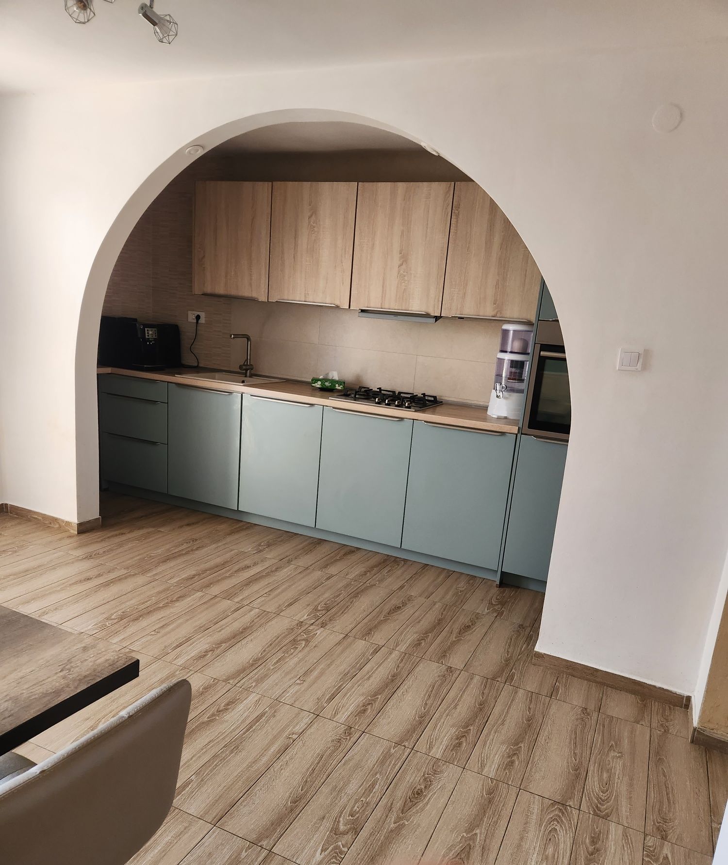 CASA individuala + garsoniera individuala atasata in zona liniștită