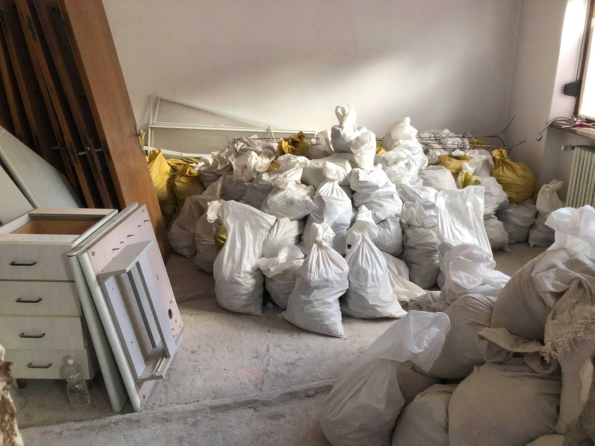 Debarasare Transport Moloz , Deseuri Constructii , Mobila veche