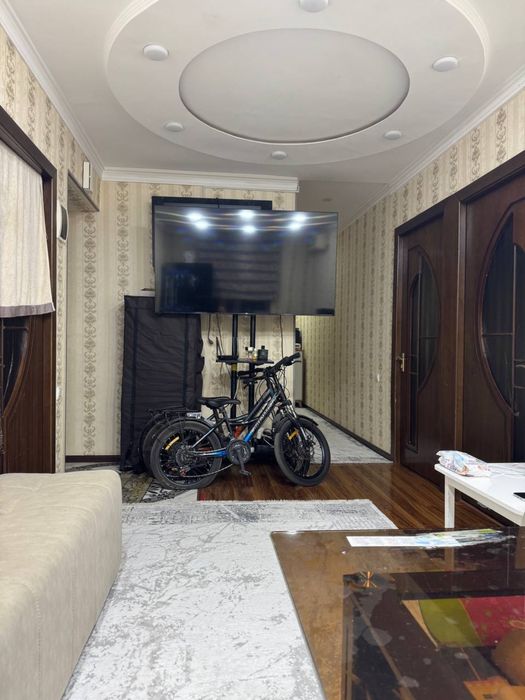 80 м2 примерно , не маклер