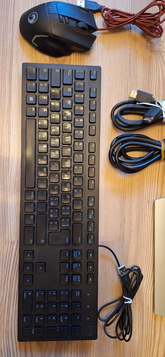 Set mini pc Dell Optiplex + monitor Dell 27i