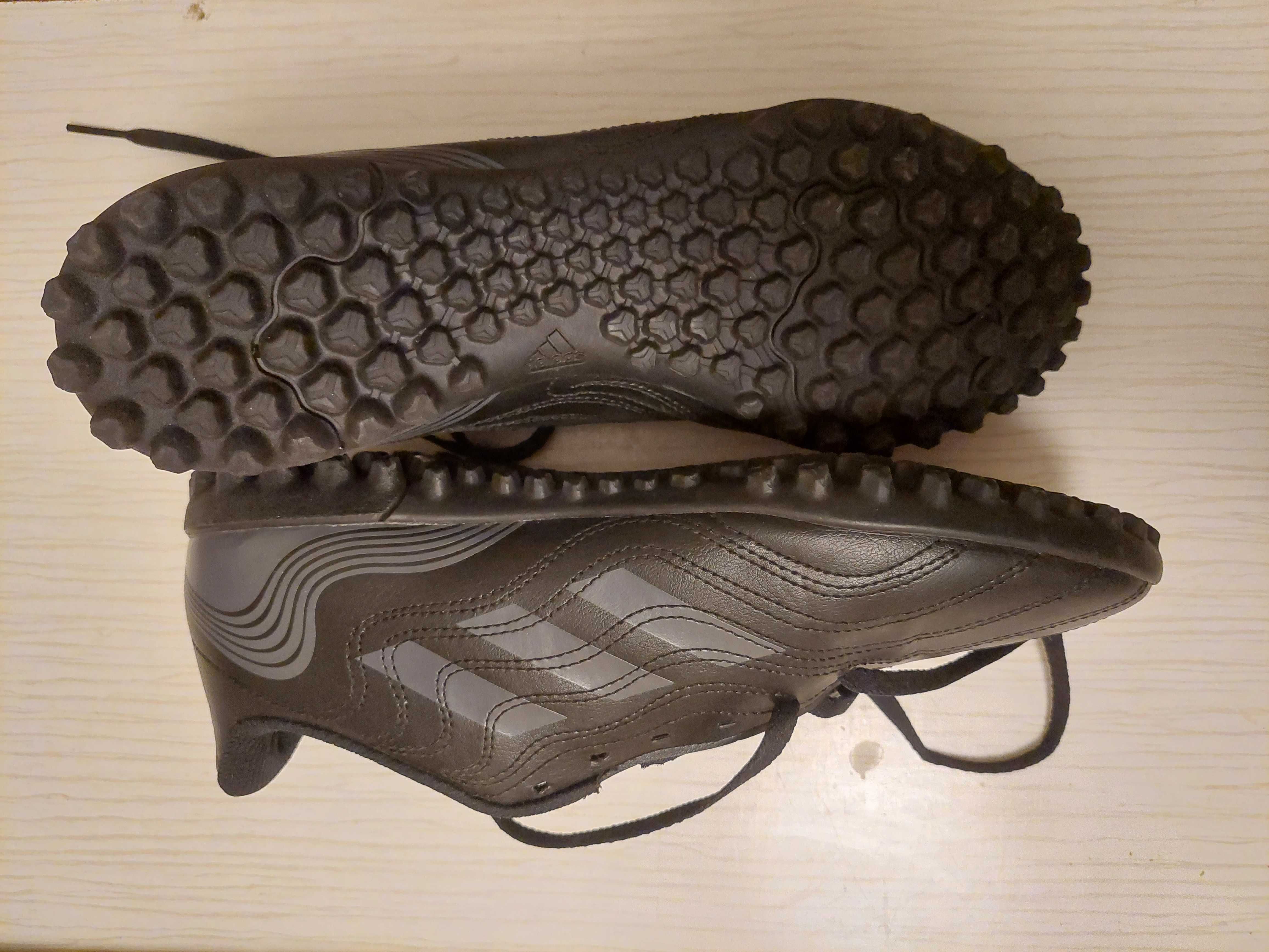 Футболни обувки - бутонки за изкуствена трева / Adidas Copa Turf 43