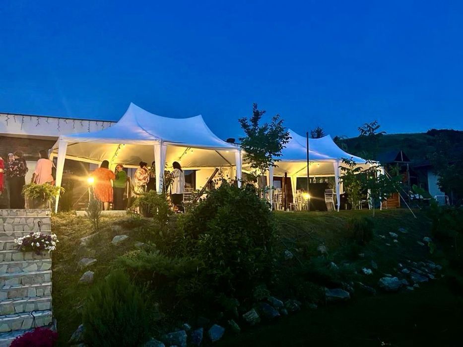 Corturi, mese, scaune pentru evenimente de inchiriat