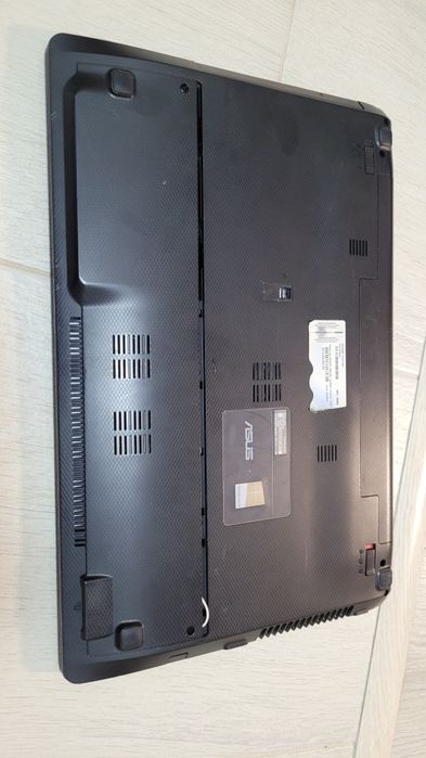 Bottom case / carcasa inferioasa Asus K55