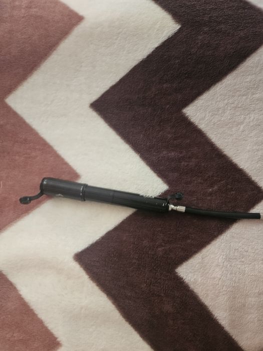 Crivit air mini pompa