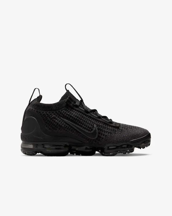 Обувки NIKE / VaporMax / BLACK FLYKNIT 2021 +КУТИЯ