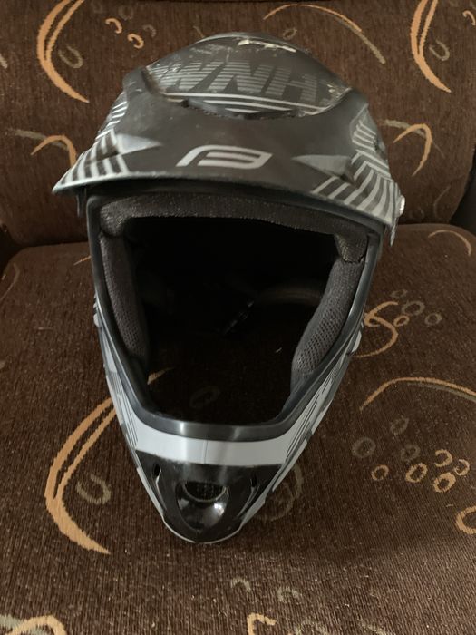 force dh каска нова