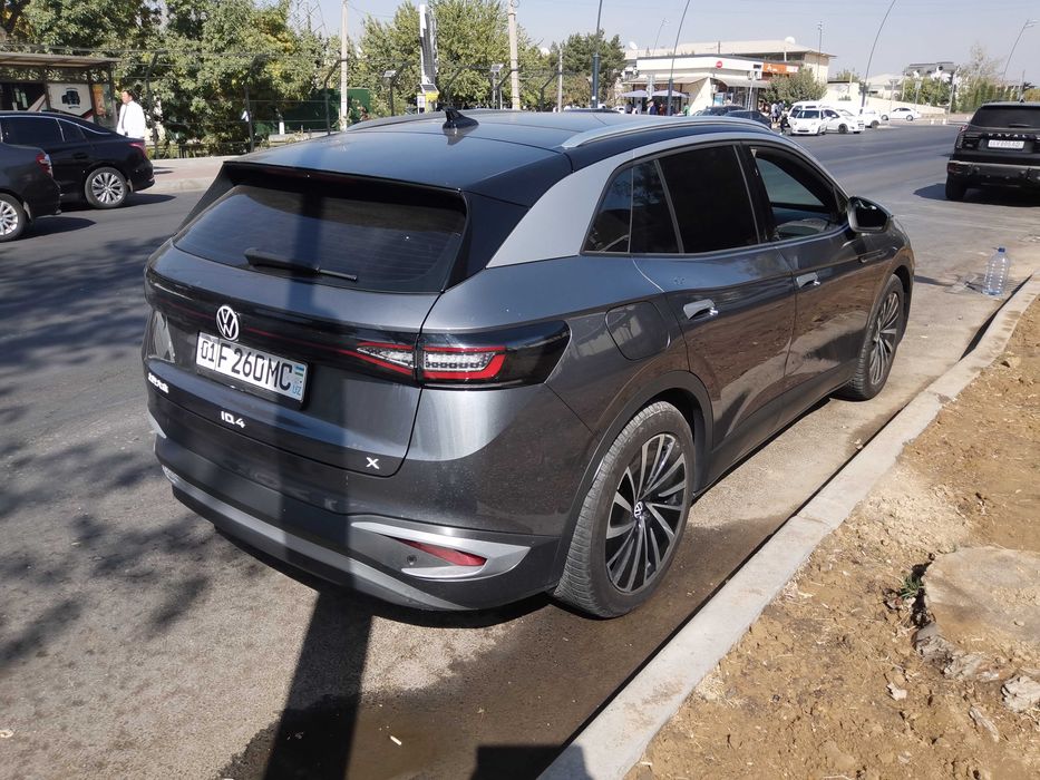 volkswagen id 4x 607km Pure plus 2022yil