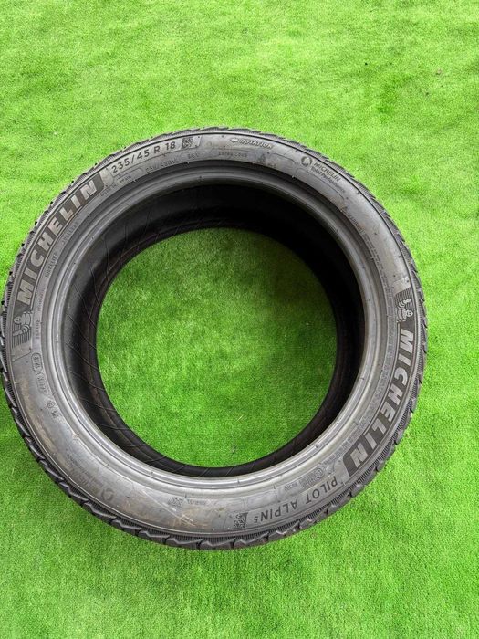 Anvelope Iarna Michelin 235/45/18