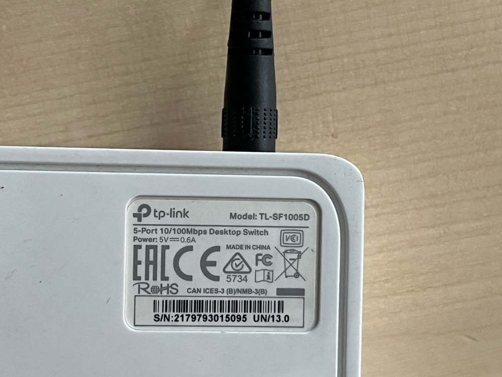 Интернет switch TP-Link TL-SF1005D
