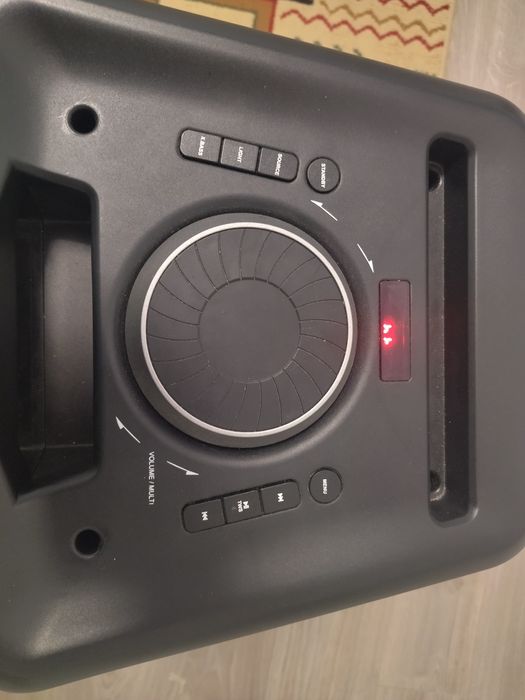 Boxa portabila Akai DJ-880