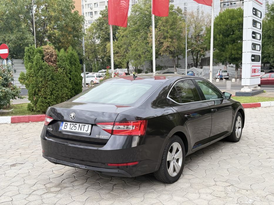 Skoda Superb 2.0 Diesel 150 Cp , Automat
