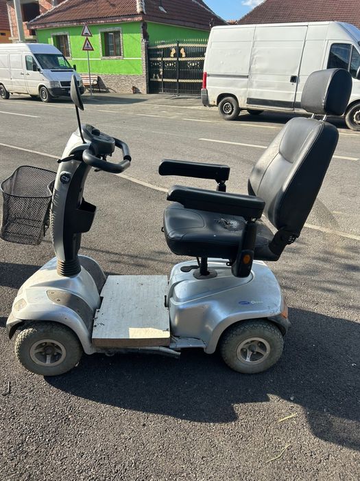 Scuter electric pentru batrni si persoane cu dizabilitati  scurerul