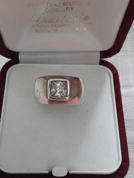 Inel din argint și cubic zirconia - 6,2 gr.