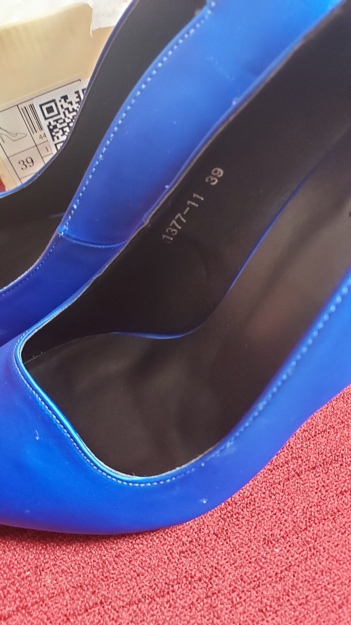 Pantofi albastri