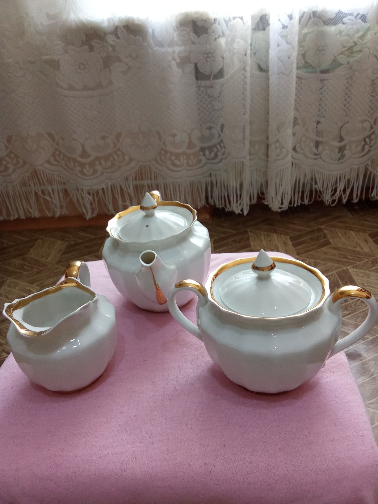 Г.Навои. Продам Чайный Сервиз - эксклюзив, винтаж, тонкий фарфор.