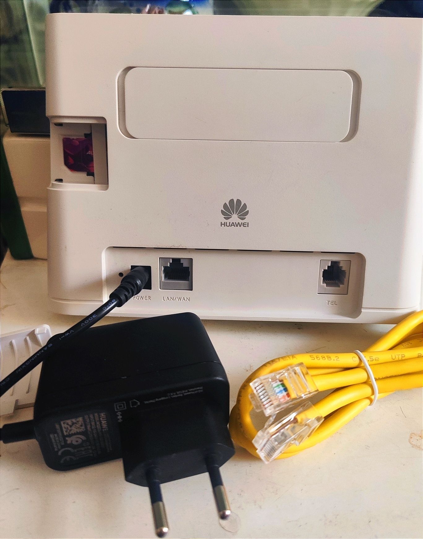 WiFi Роутер HUAWEI B311-221 сим маршрутизатор.