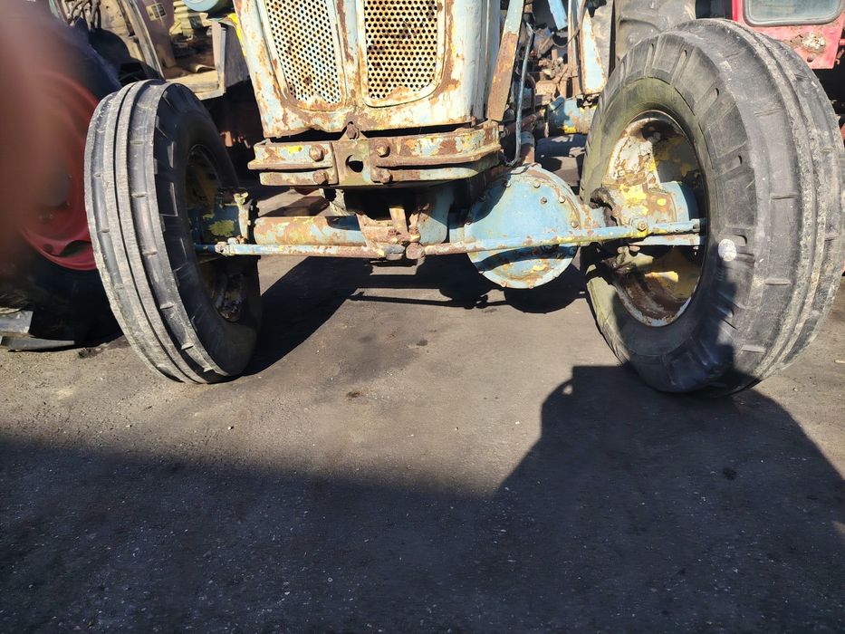 Punte fata tractor fiat 411 dt