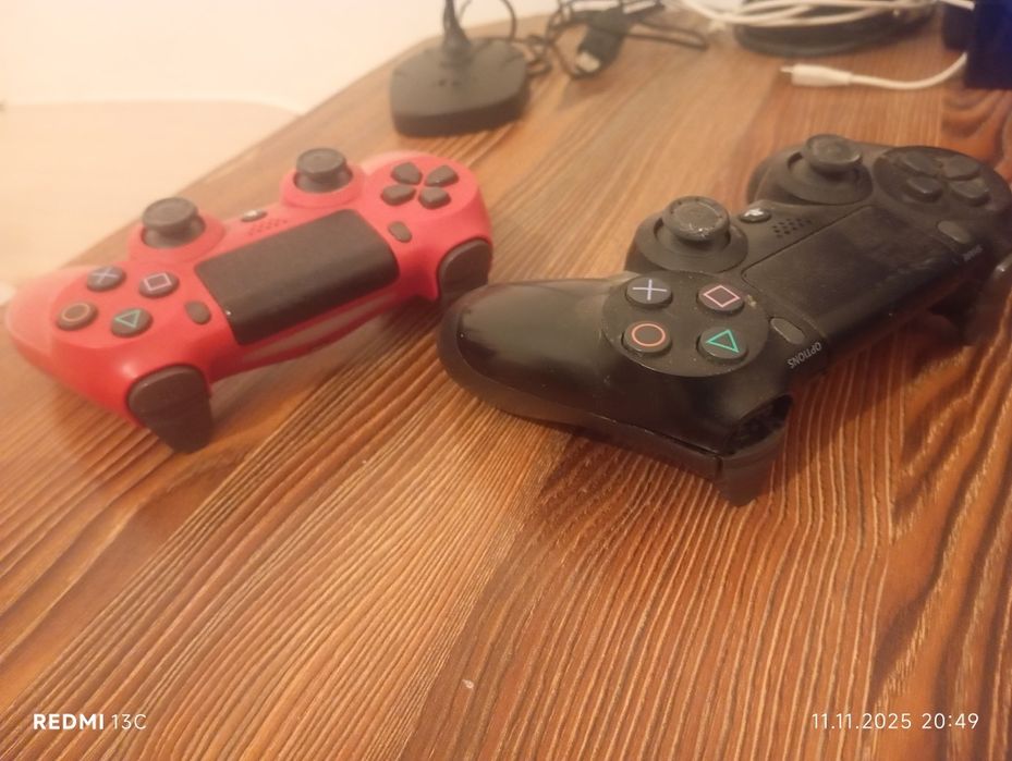 Продам джойстик Sony 4