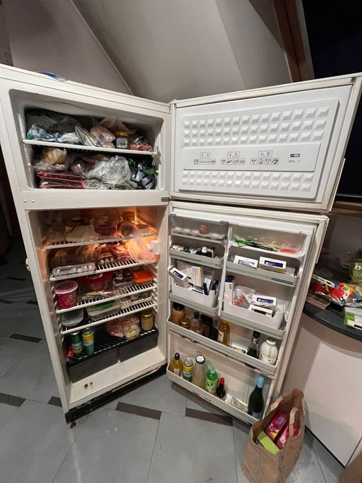 Широк хладилник ВЕКО 420л обем