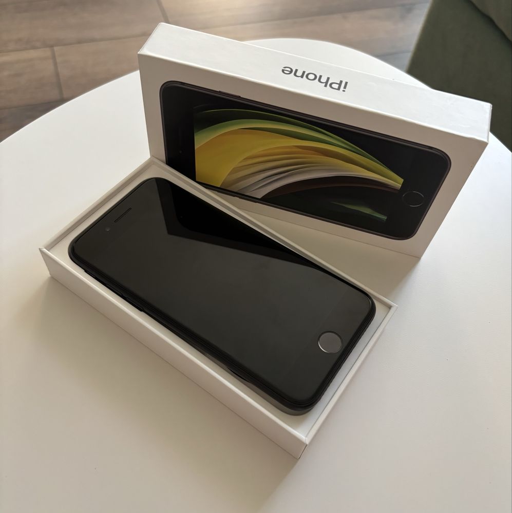IPhone SE 2 + нови слушалки Ttec