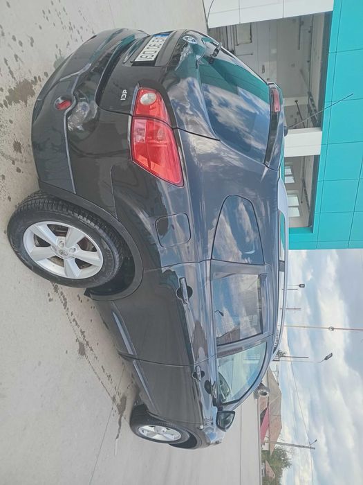 Nissan quashqhai +2 4x4