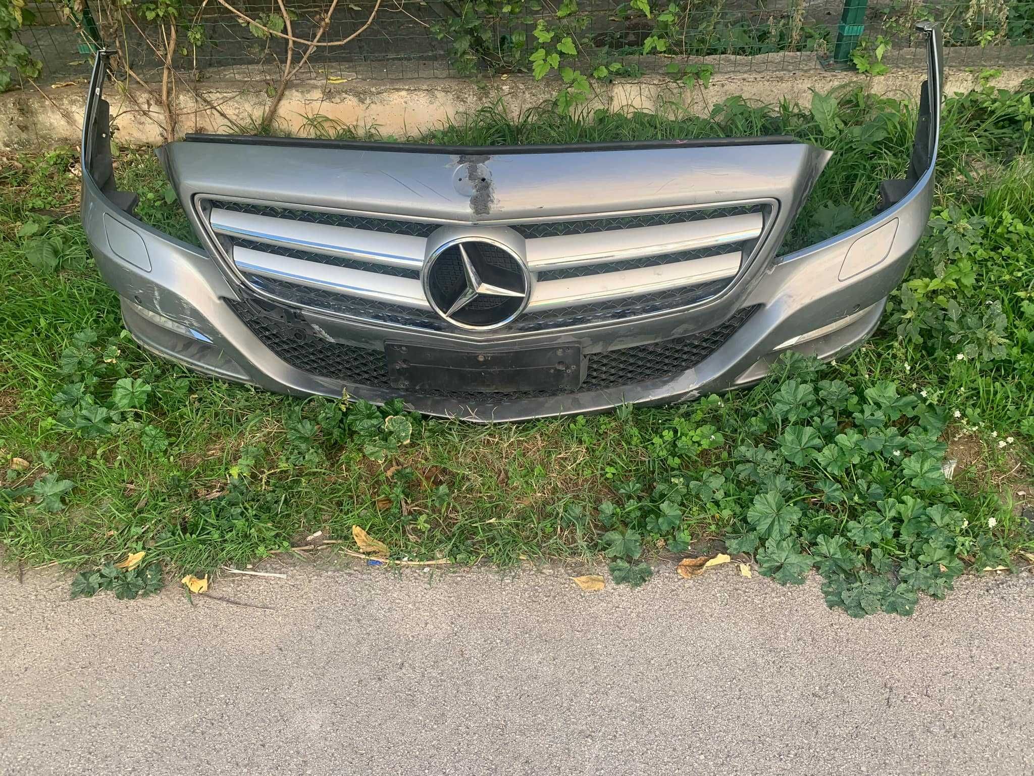 Броня за Мерцедес CLS w218 + решетка  900 лв