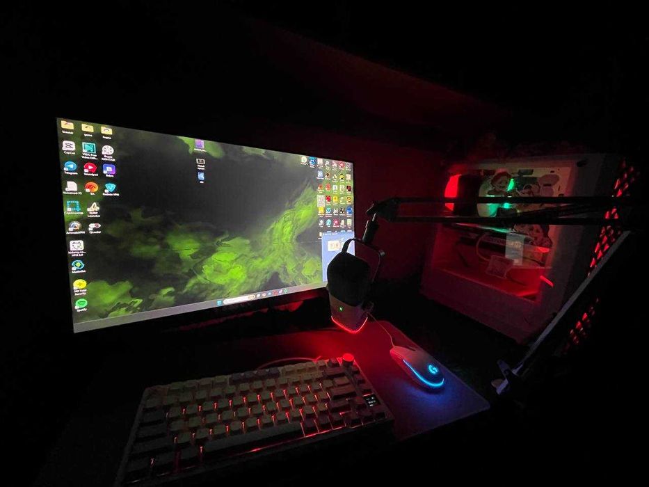 Игровой компьютер с периферией