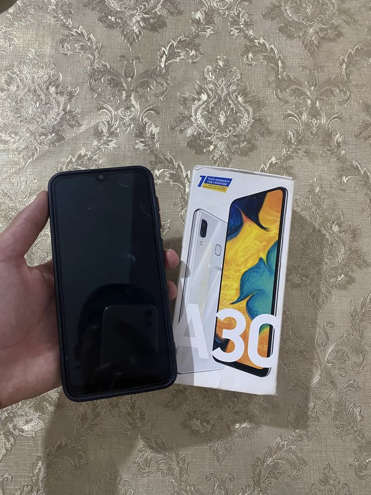 SAMSUNG A30 32gb