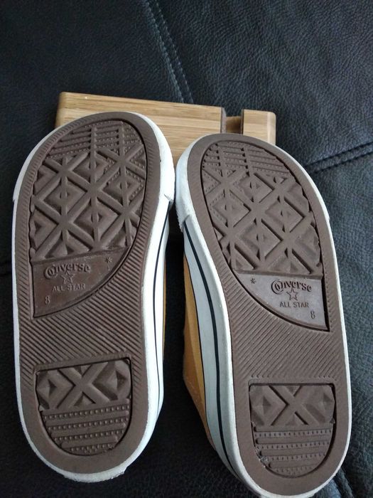 Гуменки конверс с кутия