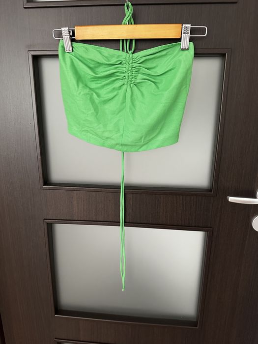 Top zara verde de tip halter mărimea M nou cu eticheta