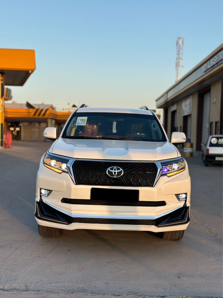 Tayota Land Cruiser Prado 150