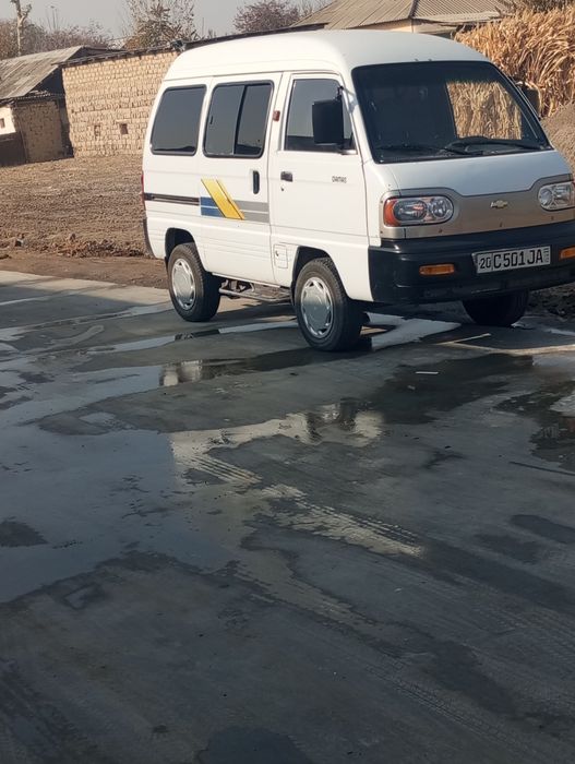 Damas rusumli avtomobil