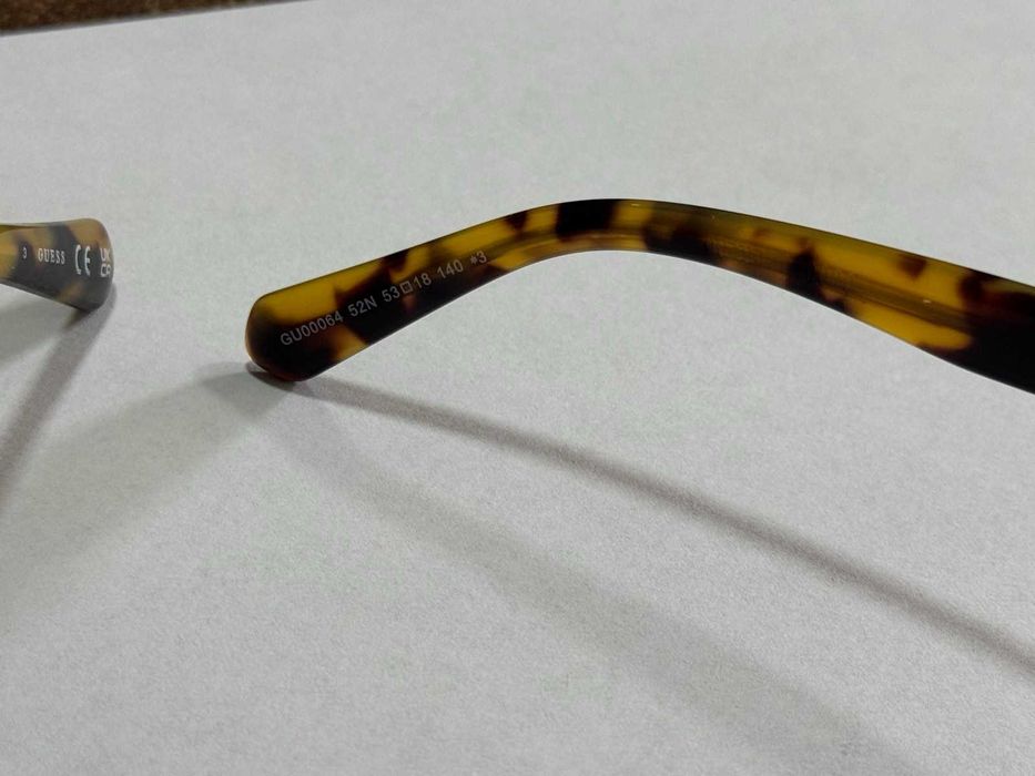 Слънчеви очила Guess GU00064