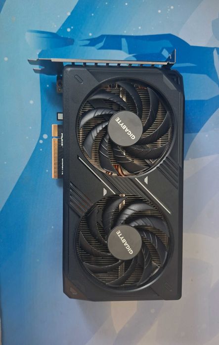 Vand rtx 5060 windforce 8 gb