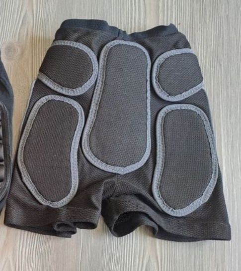 Шорты, смягчающие падение